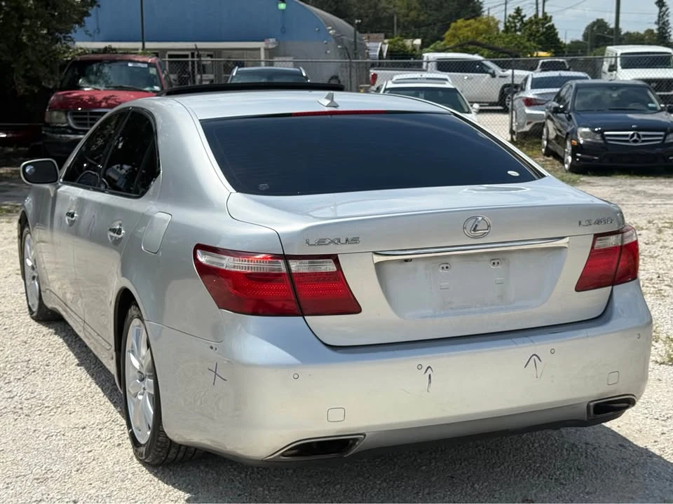 2007 Lexus LS 4th Gen - Image 9 of 19