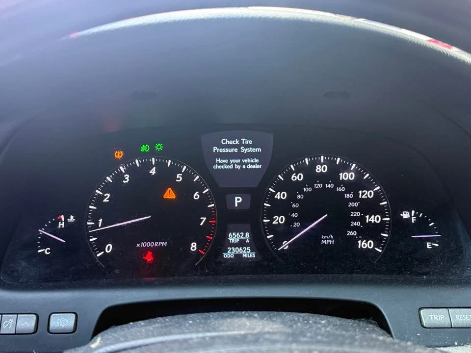 2007 Lexus LS 4th Gen - Image 13 of 19
