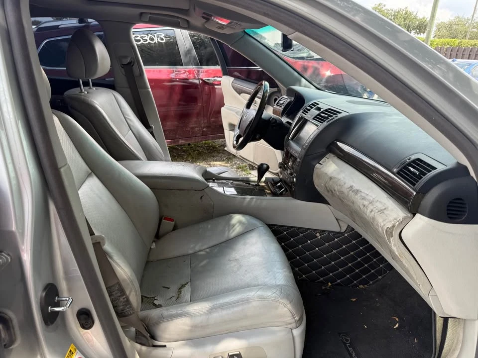 2007 Lexus LS 4th Gen - Image 19 of 19