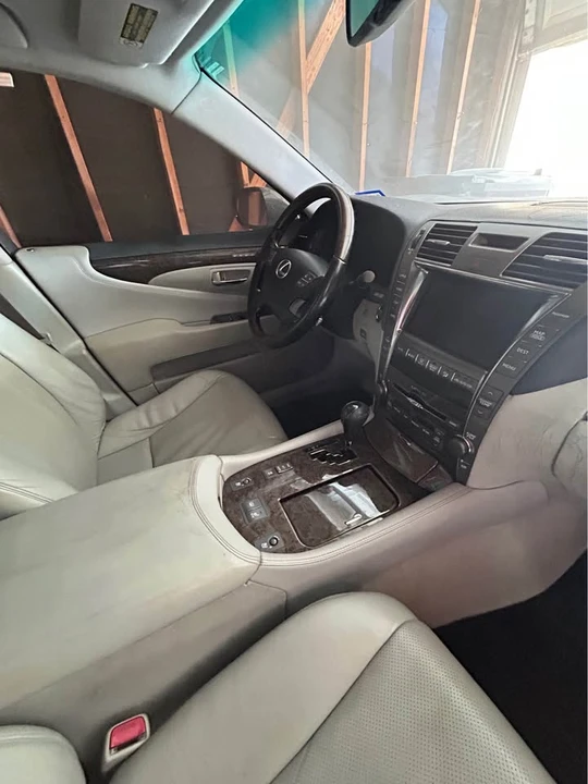 2007 Lexus LS 4th Gen - Image 4 of 5