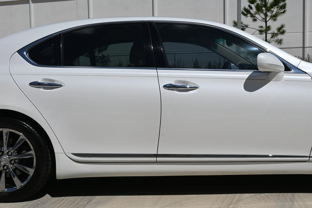 2007 Lexus LS 4th Gen - Image 28 of 31