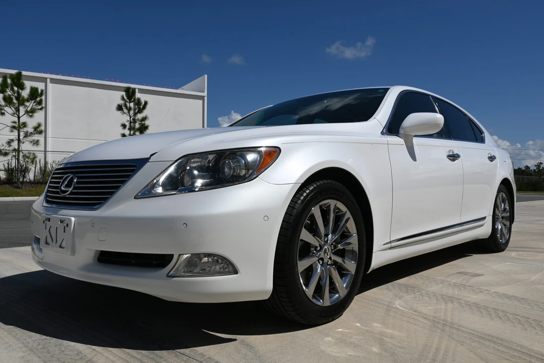 2007 Lexus LS 4th Gen - Image 5 of 31