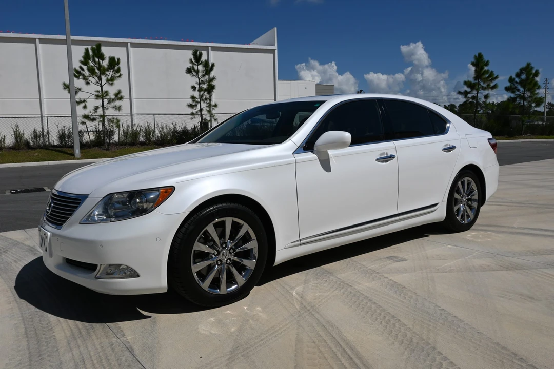 2007 Lexus LS 4th Gen - Image 3 of 31
