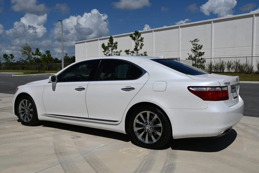 2007 Lexus LS 4th Gen - Image 22 of 31