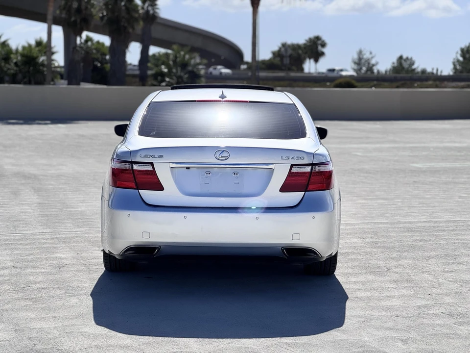2007 Lexus LS 4th Gen - Image 13 of 31