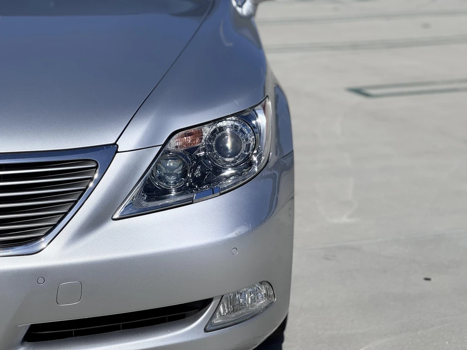 2007 Lexus LS 4th Gen - Image 25 of 31