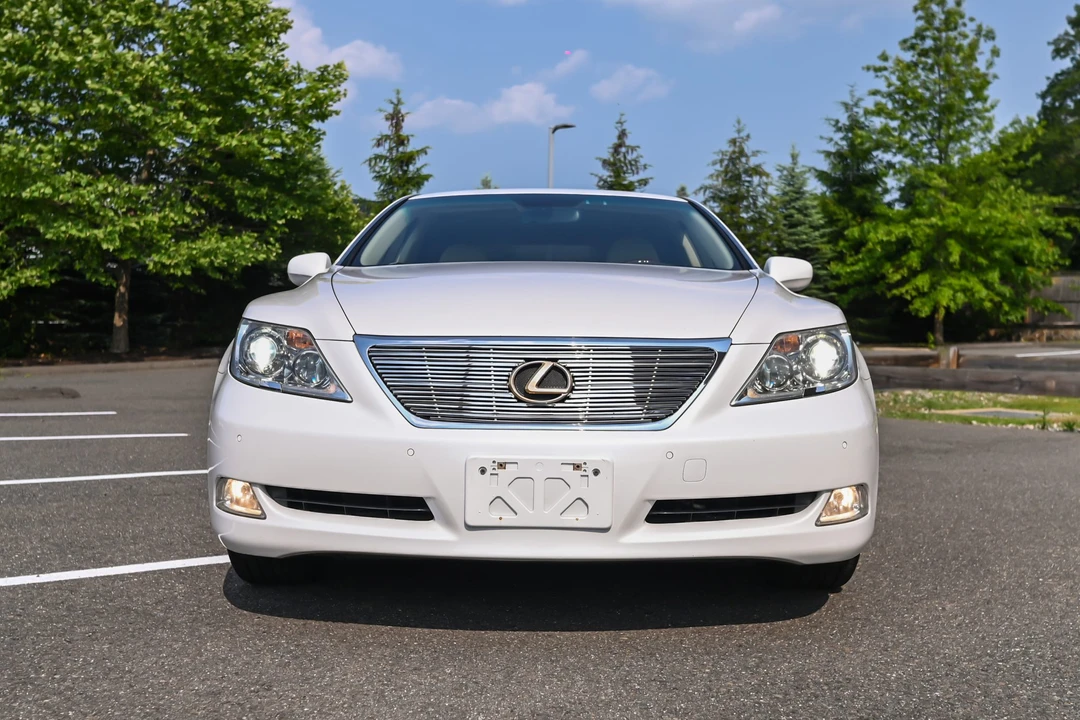 2007 Lexus LS 4th Gen - Image 3 of 31