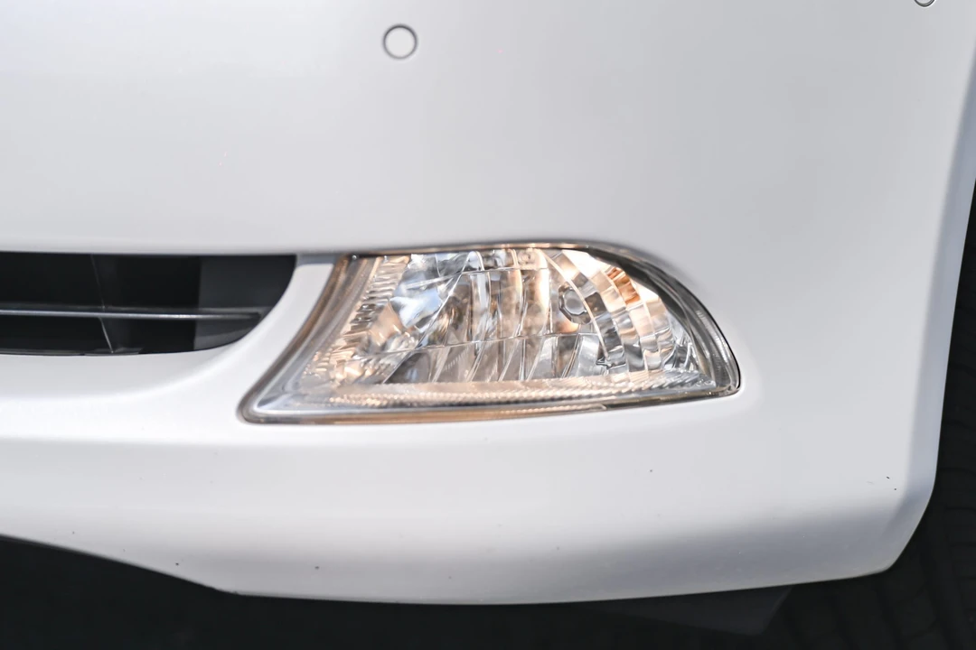 2007 Lexus LS 4th Gen - Image 15 of 31