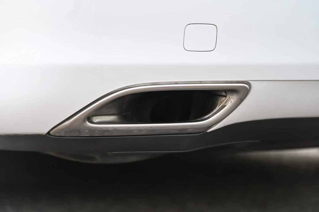 2007 Lexus LS 4th Gen - Image 19 of 31