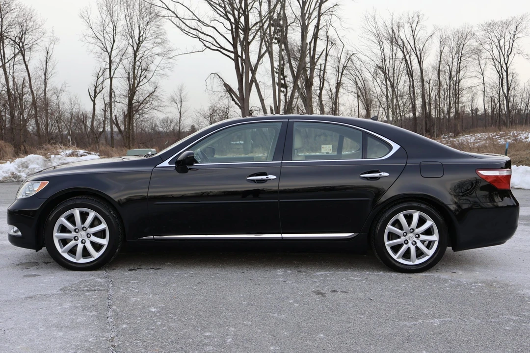2007 Lexus LS 4th Gen - Image 13 of 31