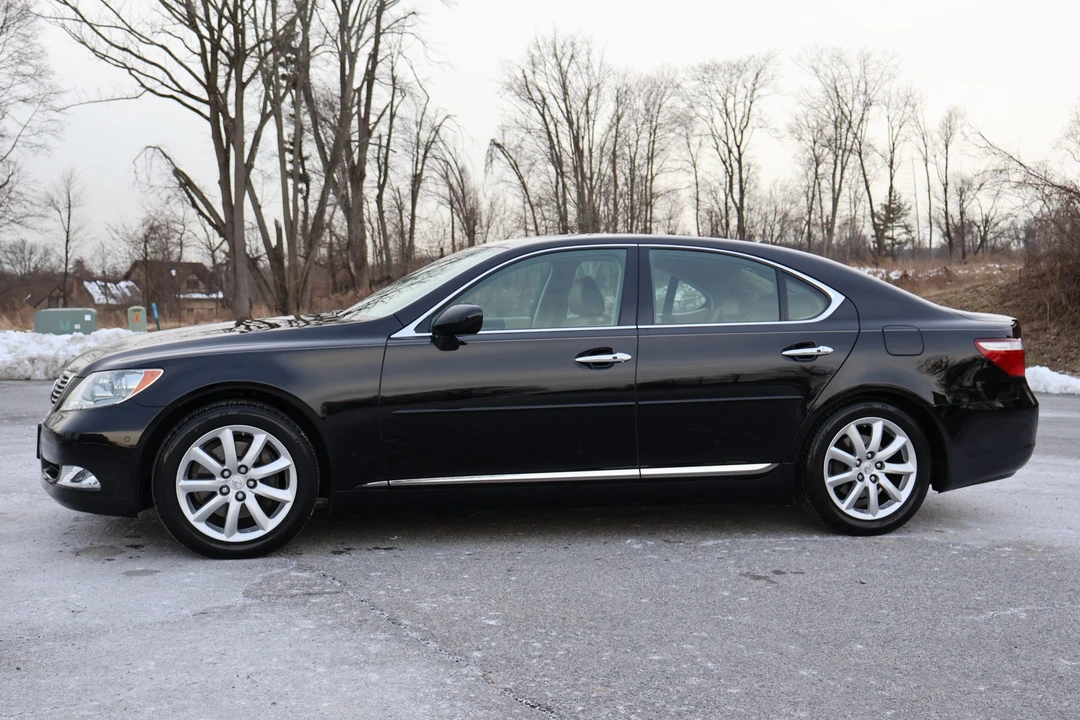 2007 Lexus LS 4th Gen - Image 14 of 31
