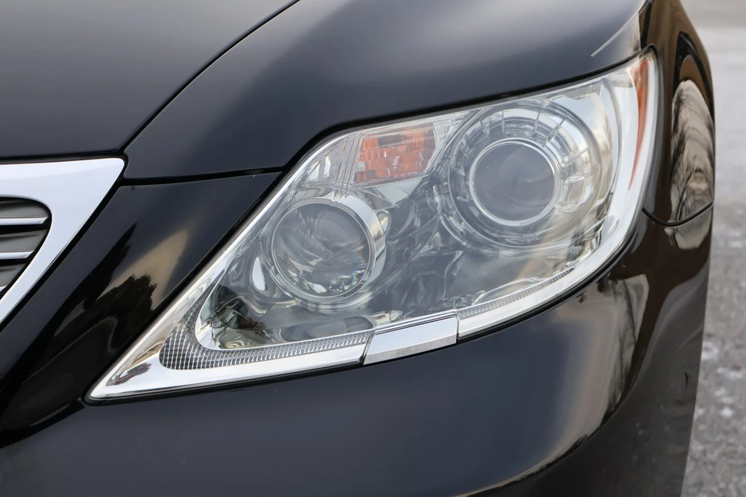 2007 Lexus LS 4th Gen - Image 18 of 31