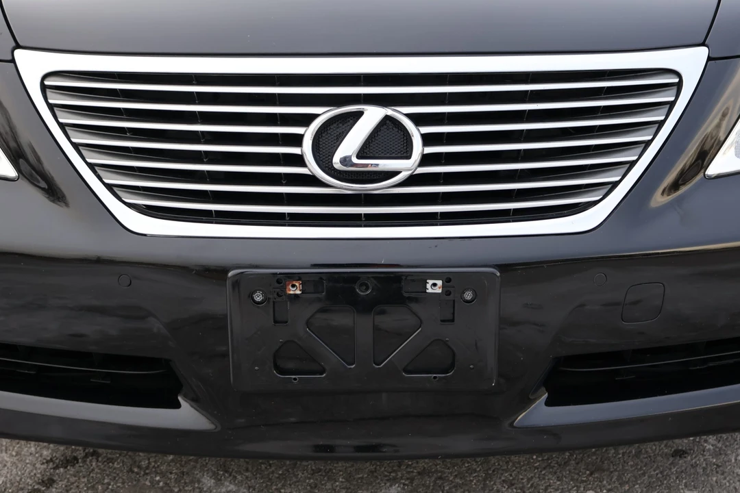 2007 Lexus LS 4th Gen - Image 21 of 31