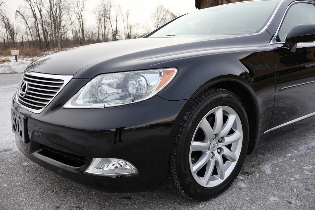 2007 Lexus LS 4th Gen - Image 16 of 31