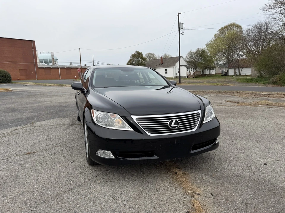 2007 Lexus LS 4th Gen - Image 4 of 31