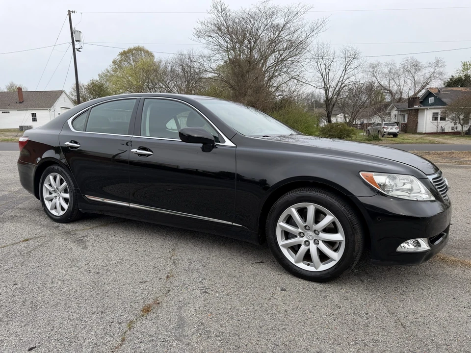 2007 Lexus LS 4th Gen - Image 2 of 31