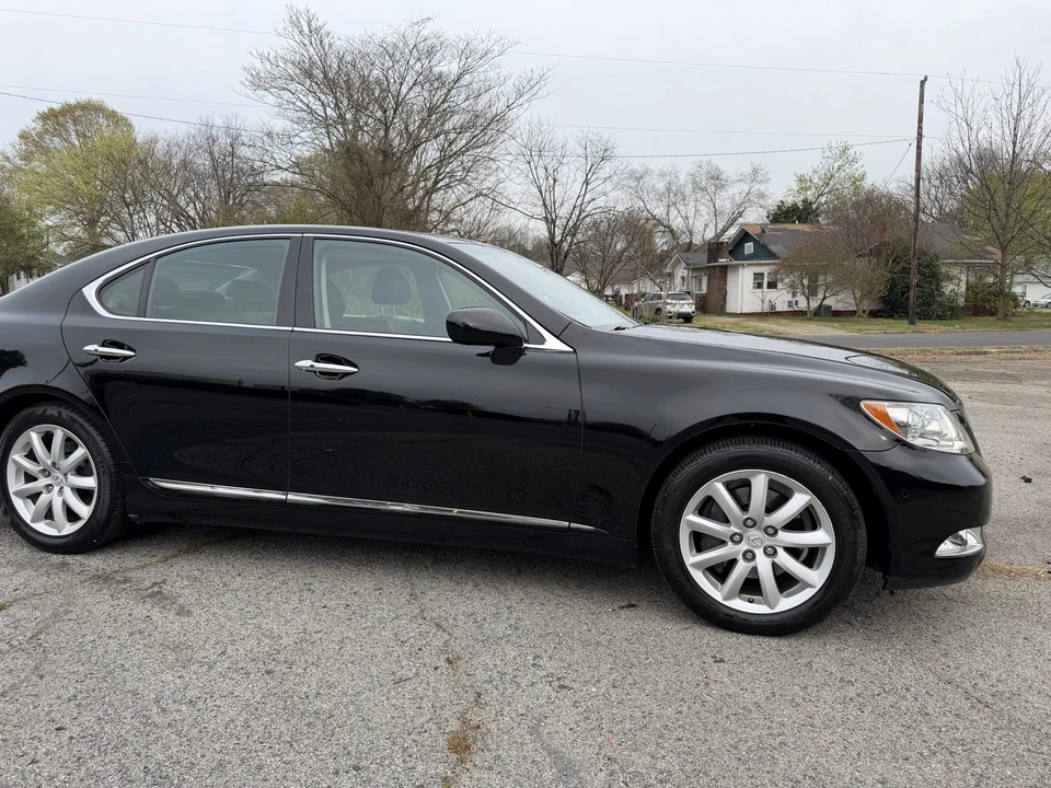 2007 Lexus LS 4th Gen - Image 13 of 31