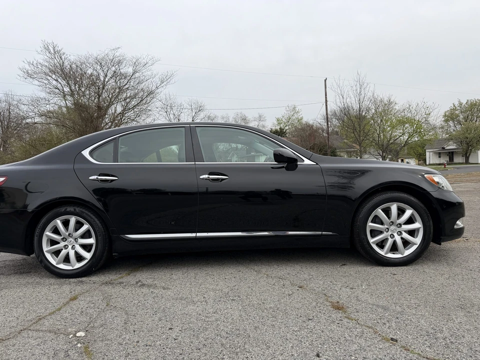 2007 Lexus LS 4th Gen - Image 12 of 31