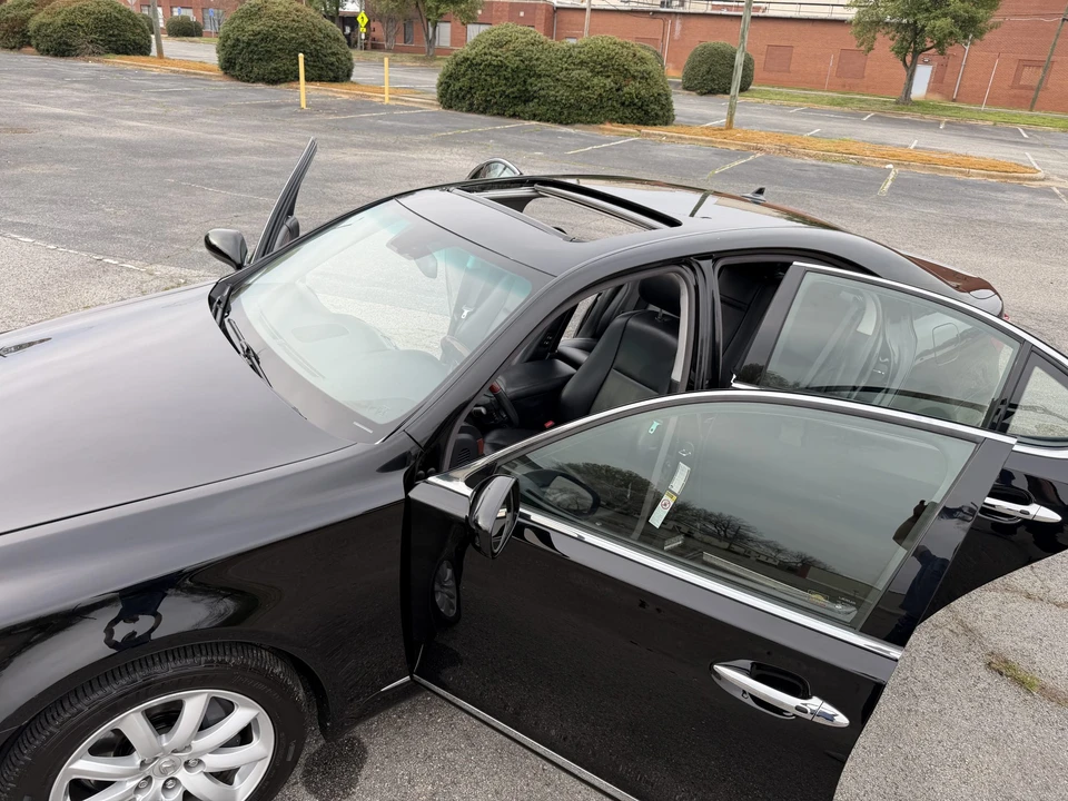 2007 Lexus LS 4th Gen - Image 24 of 31