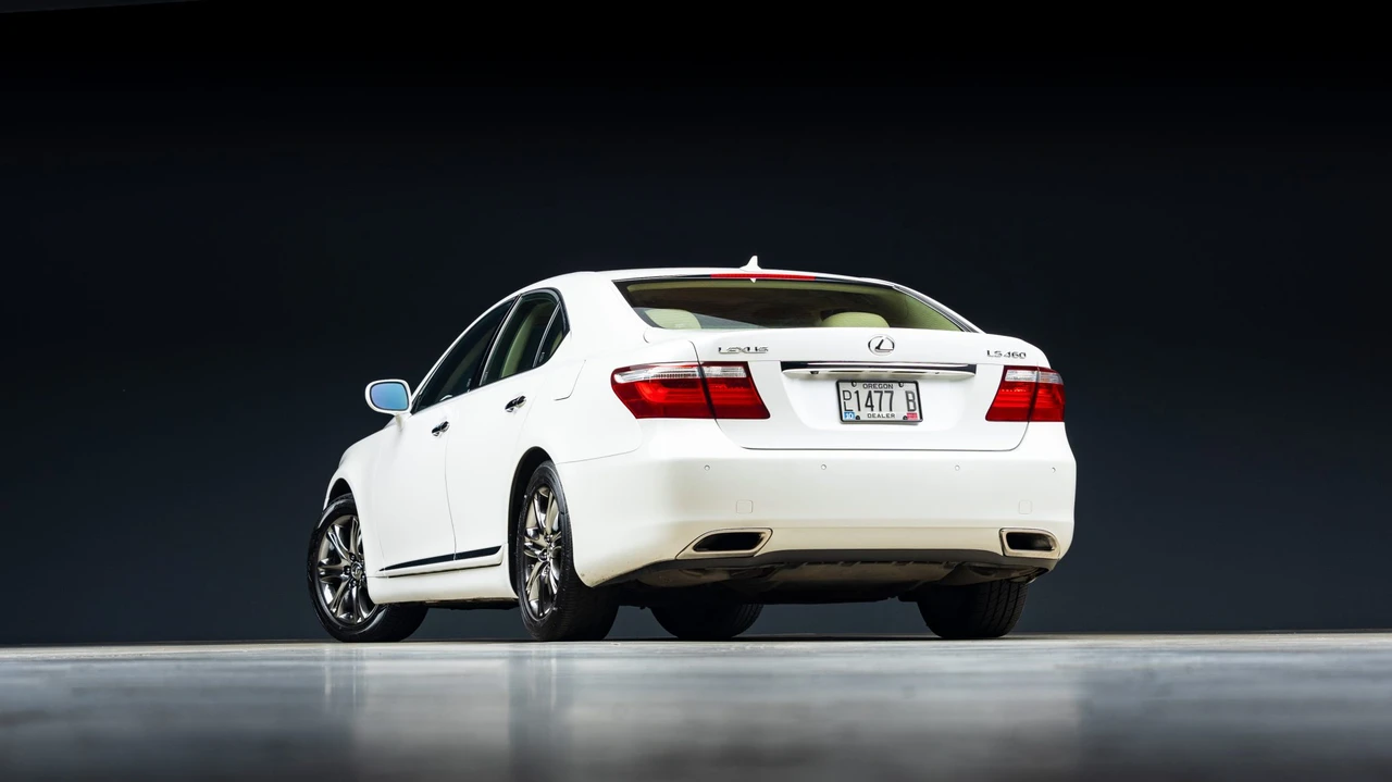 2007 Lexus LS 4th Gen - Image 19 of 31
