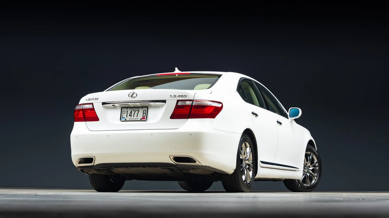 2007 Lexus LS 4th Gen - Image 14 of 31