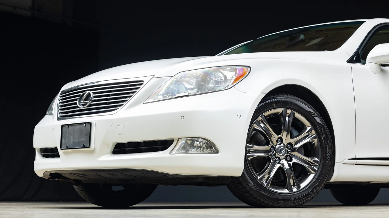 2007 Lexus LS 4th Gen - Image 31 of 31