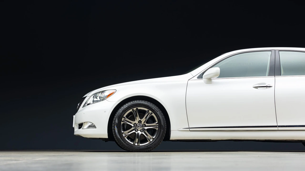 2007 Lexus LS 4th Gen - Image 22 of 31