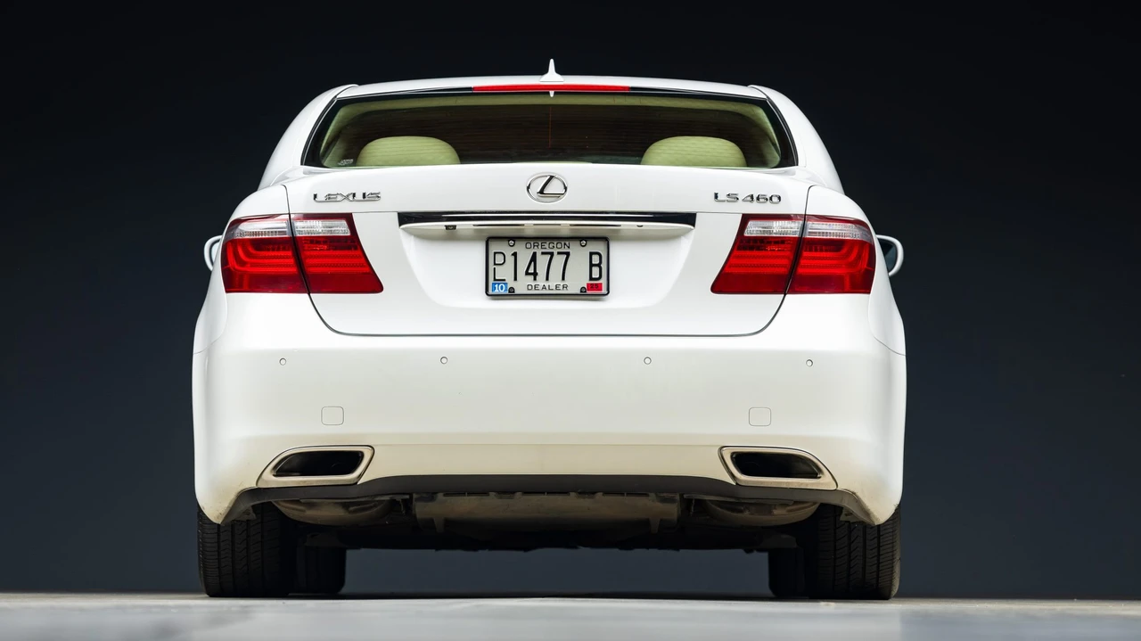 2007 Lexus LS 4th Gen - Image 17 of 31