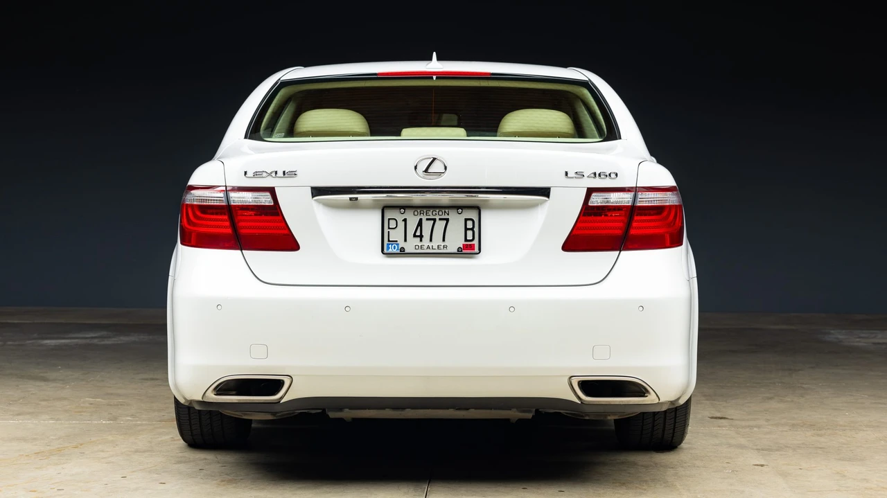 2007 Lexus LS 4th Gen - Image 16 of 31