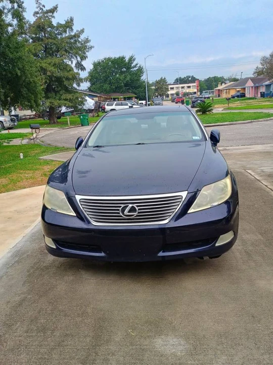 2007 Lexus LS 4th Gen - Image 2 of 24
