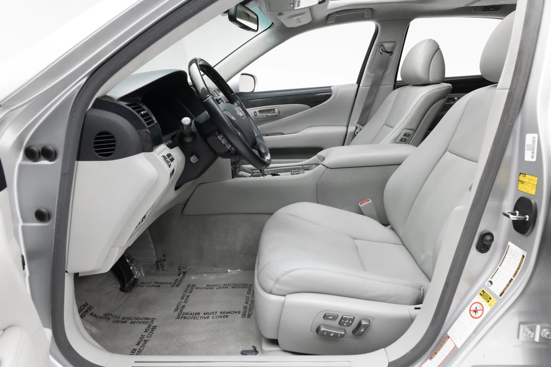 2007 Lexus LS 4th Gen - Image 30 of 31