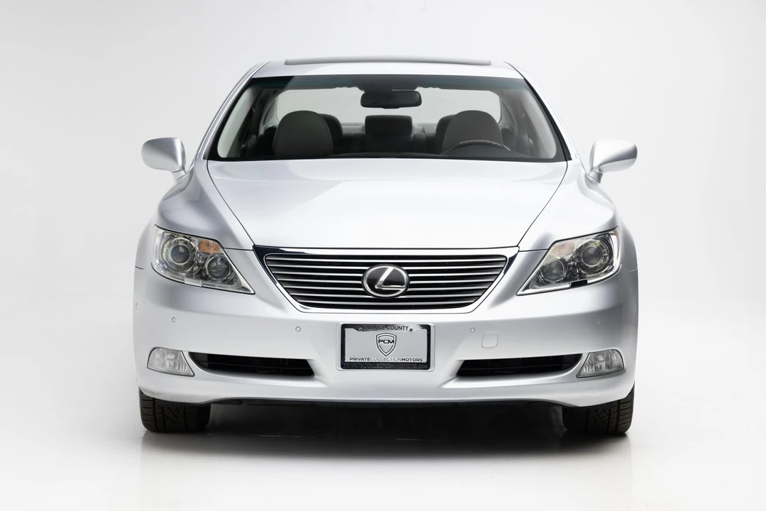 2007 Lexus LS 4th Gen - Image 4 of 31