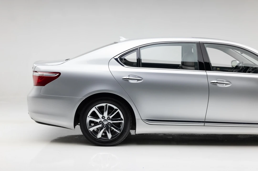 2007 Lexus LS 4th Gen - Image 21 of 21