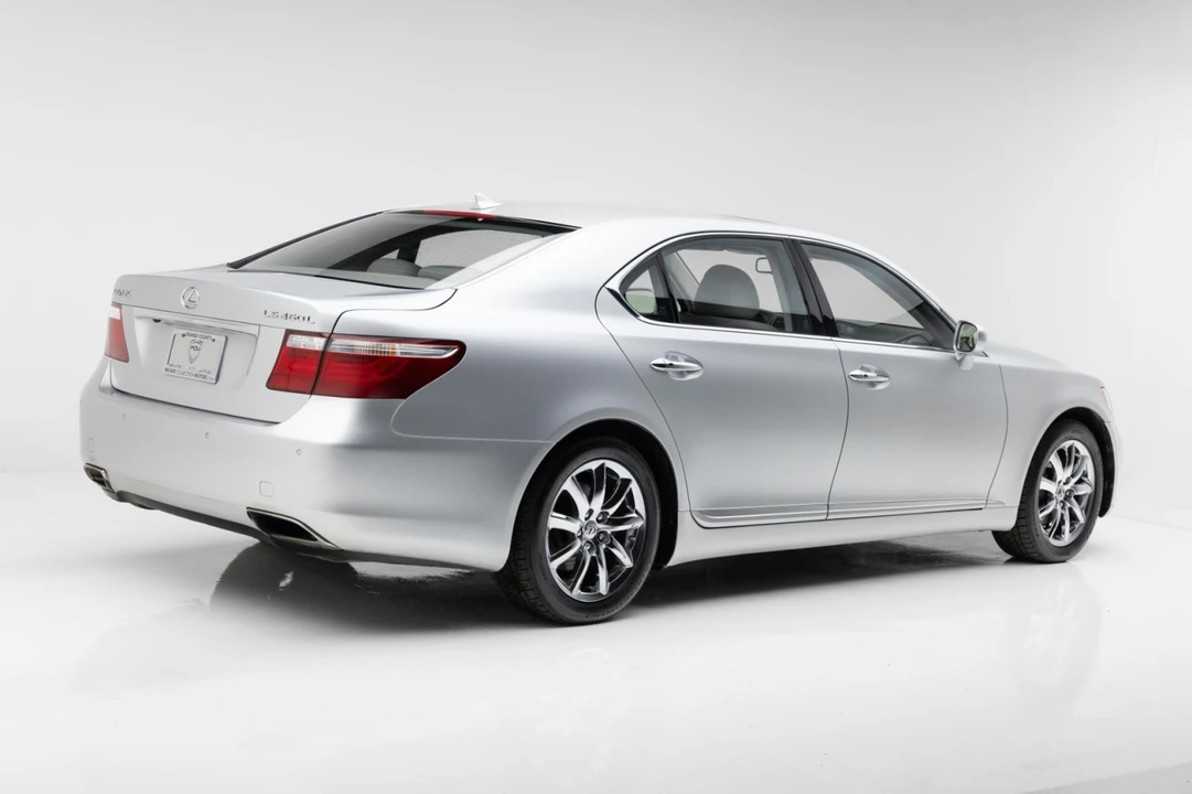 2007 Lexus LS 4th Gen - Image 11 of 21