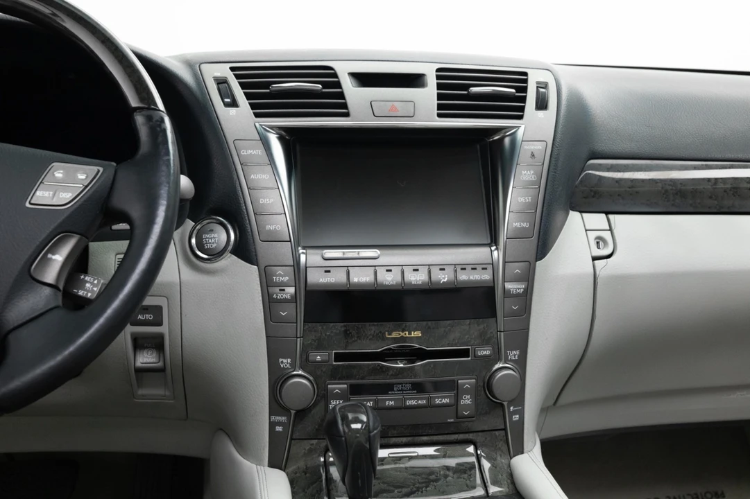 2007 Lexus LS 4th Gen - Image 18 of 21