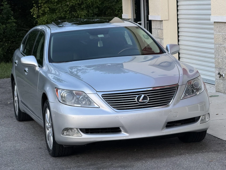2007 Lexus LS 4th Gen - Image 5 of 31