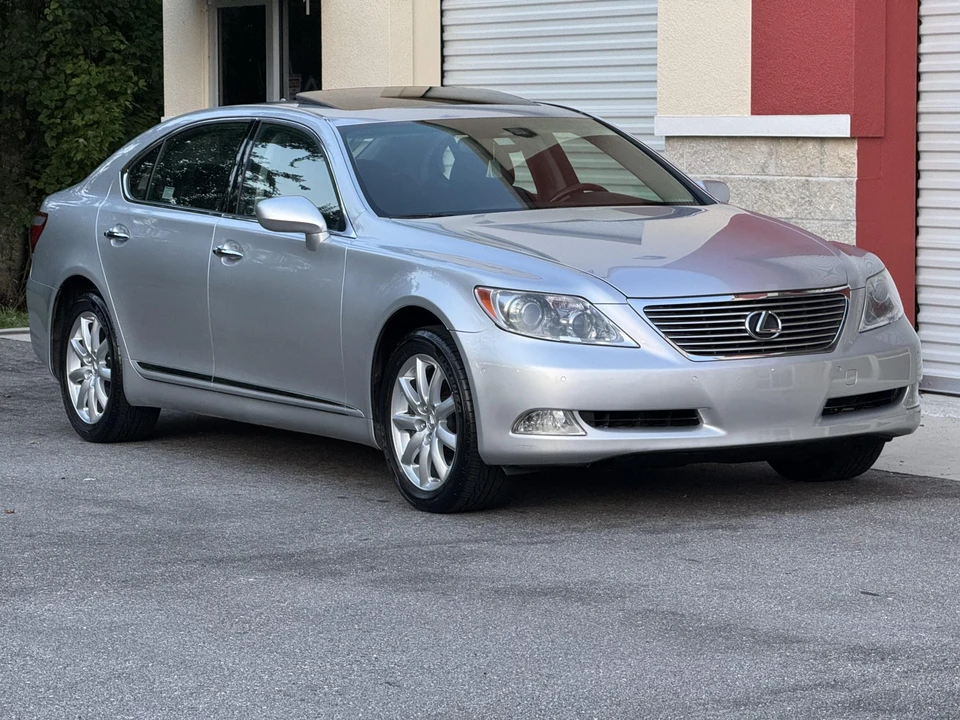 2007 Lexus LS 4th Gen - Image 6 of 31
