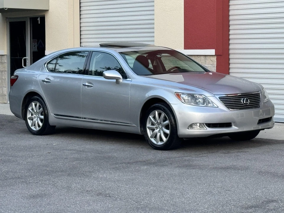 2007 Lexus LS 4th Gen - Image 8 of 31