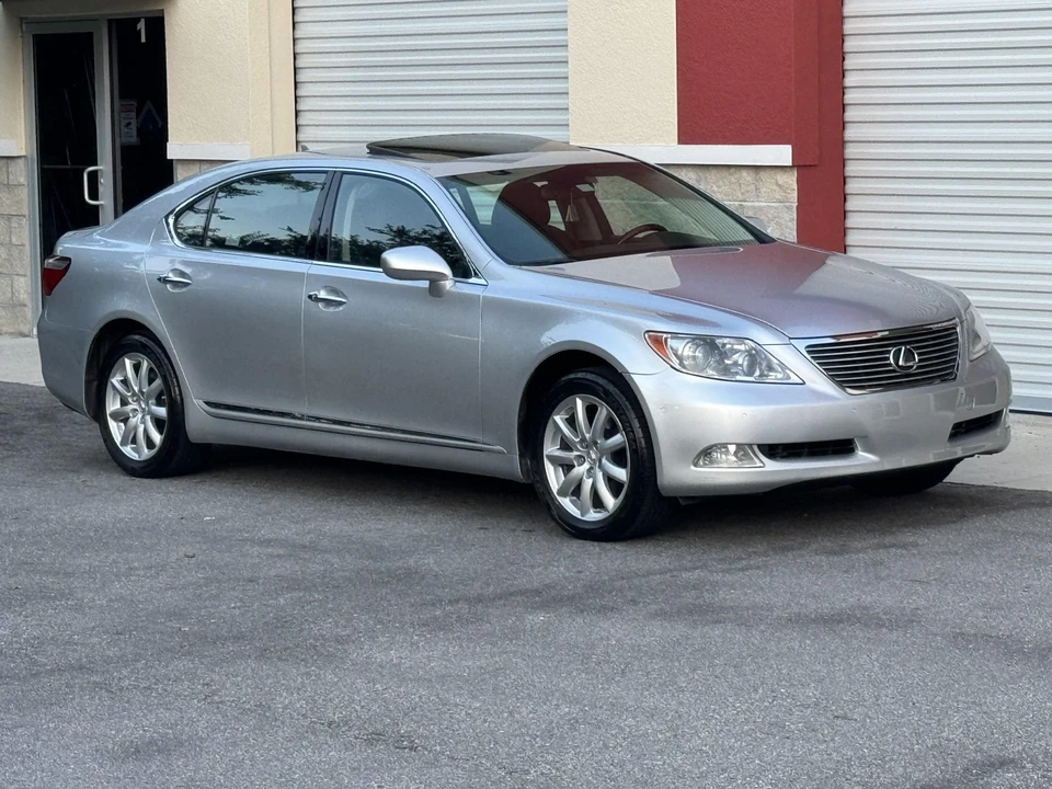 2007 Lexus LS 4th Gen - Image 9 of 31