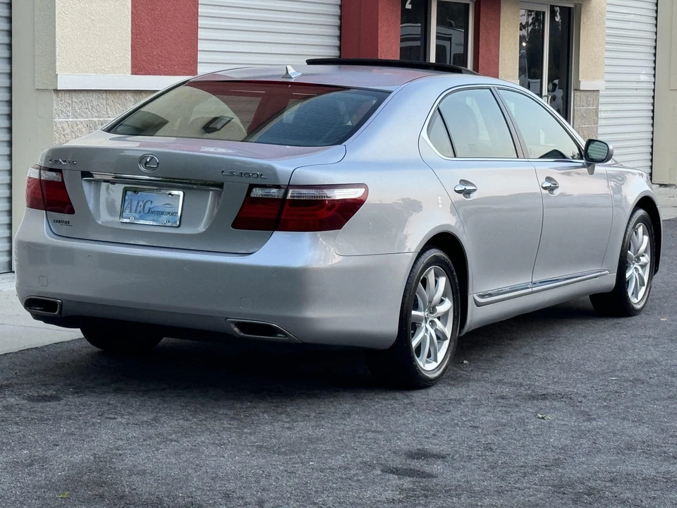 2007 Lexus LS 4th Gen - Image 13 of 31