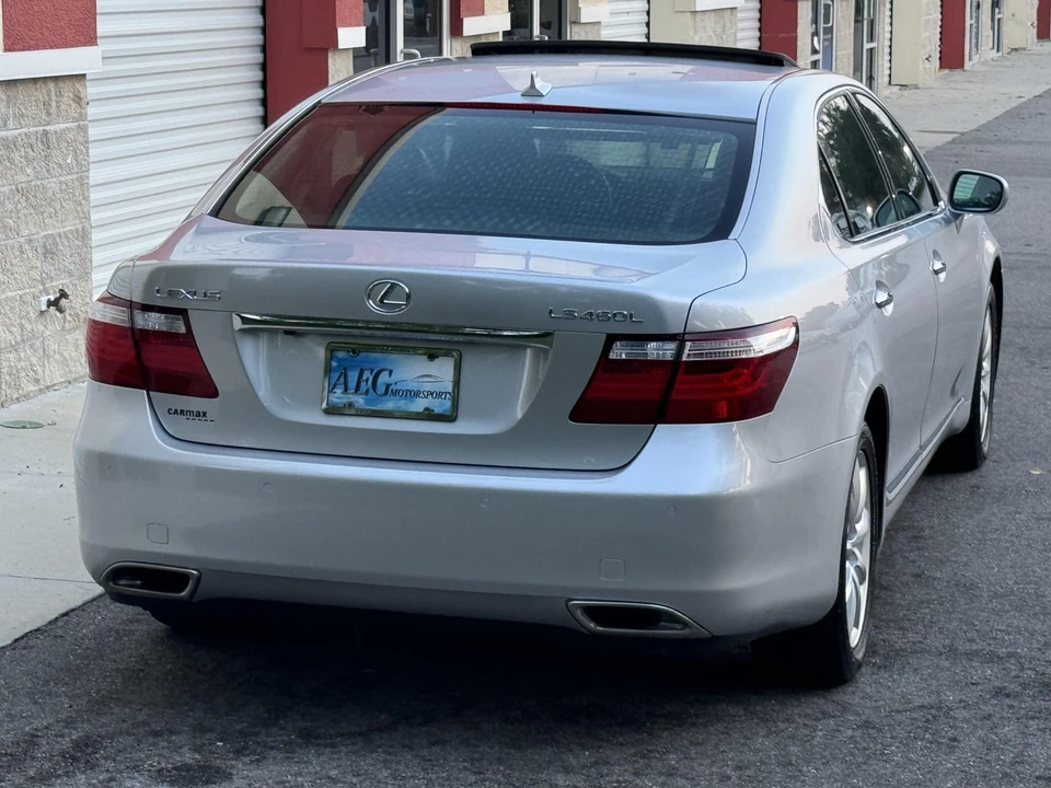 2007 Lexus LS 4th Gen - Image 16 of 31