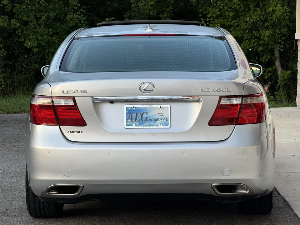 2007 Lexus LS 4th Gen - Image 17 of 31