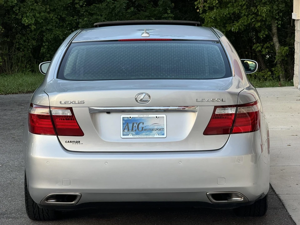 2007 Lexus LS 4th Gen - Image 19 of 31