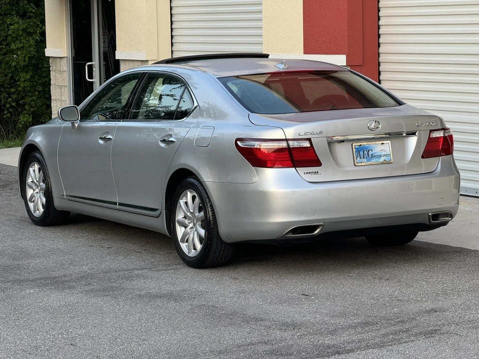 2007 Lexus LS 4th Gen - Image 23 of 31