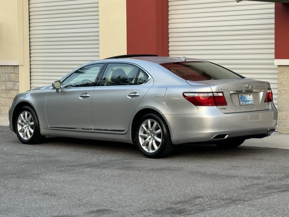 2007 Lexus LS 4th Gen - Image 24 of 31