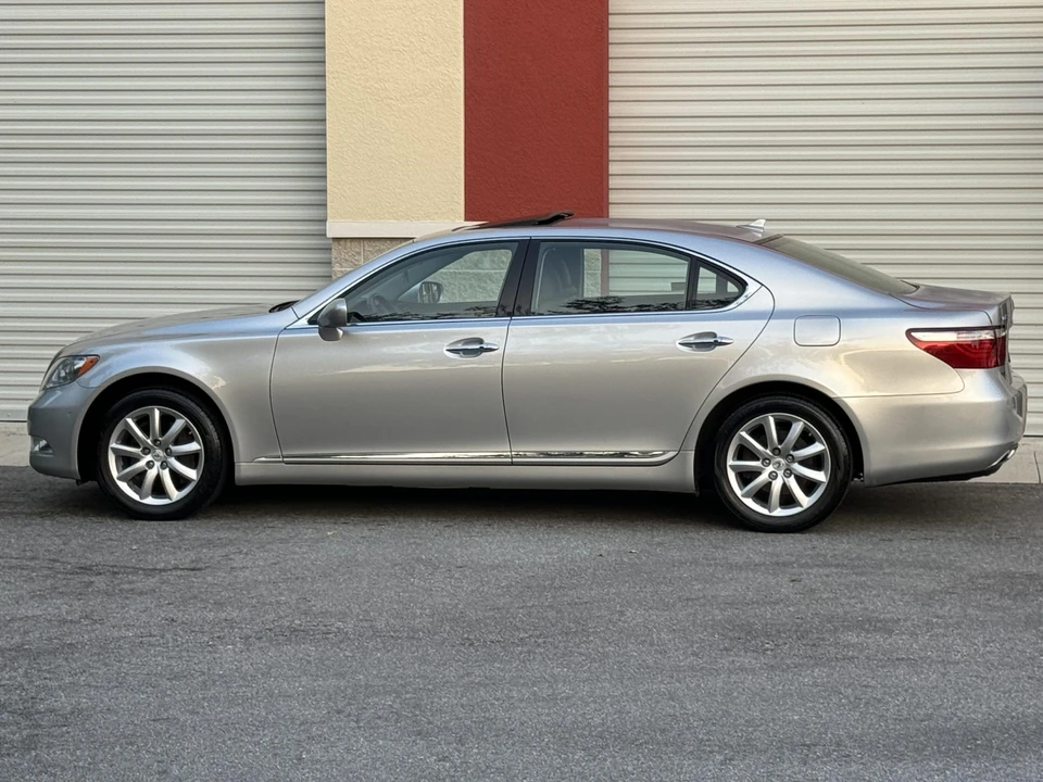 2007 Lexus LS 4th Gen - Image 27 of 31