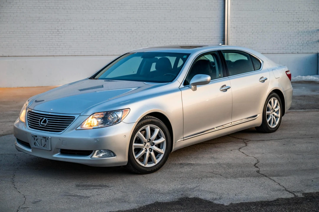 2007 Lexus LS 4th Gen - Image 7 of 31