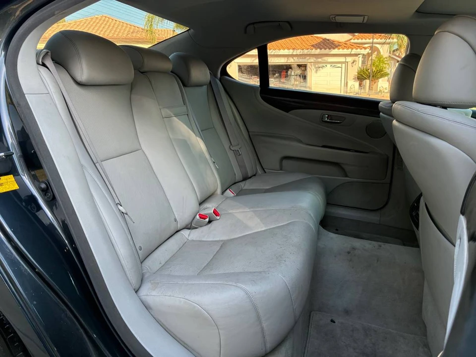 2007 Lexus LS 4th Gen - Image 13 of 22