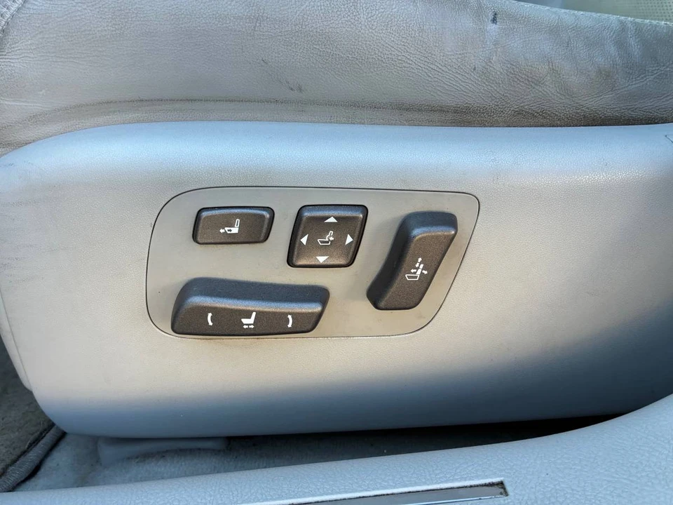 2007 Lexus LS 4th Gen - Image 16 of 22