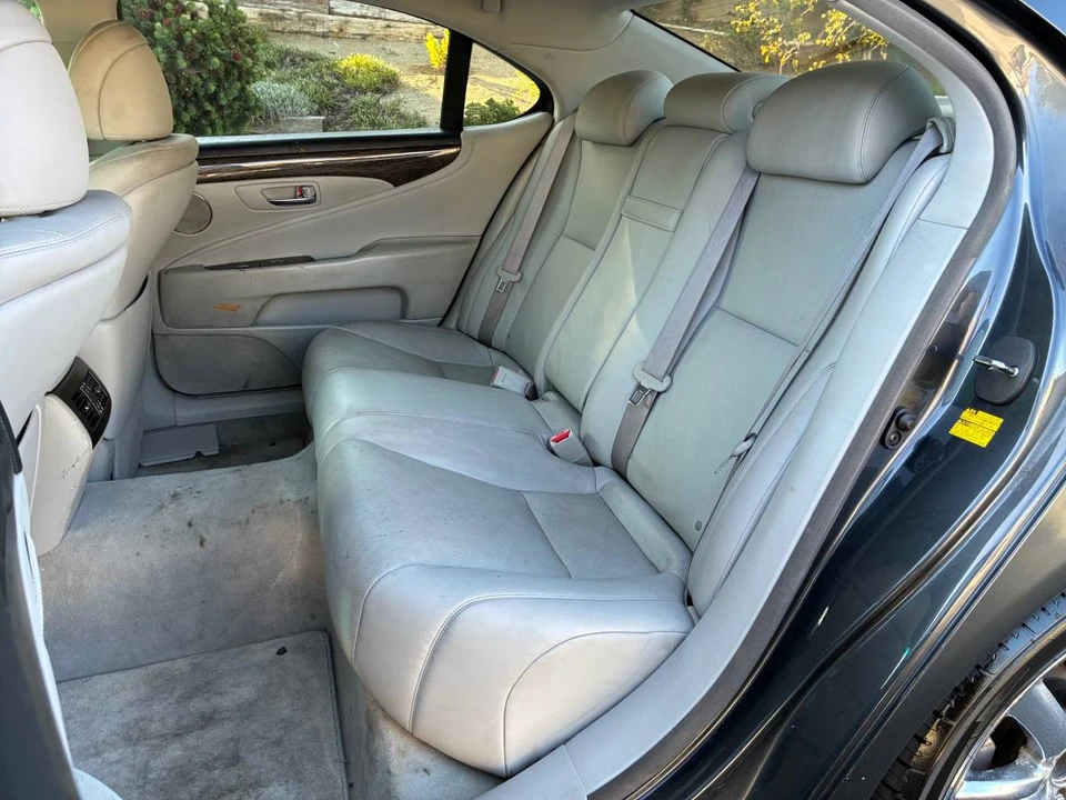 2007 Lexus LS 4th Gen - Image 10 of 22